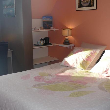 La Vie Au Roze Hotel Quéven Buitenkant foto